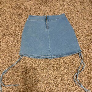 Shein Jean Skirt Medium US Size 6 Midi Length Light Blue Denim Gathered Side Zip